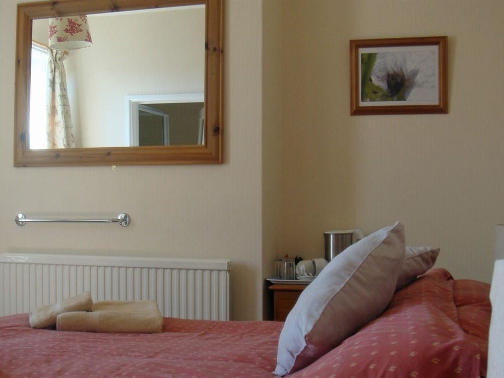 Harlequin Guest House With Parking Weymouth Exteriér fotografie